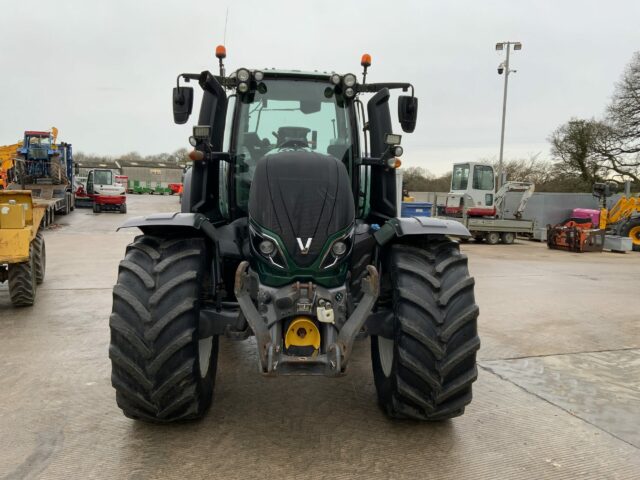 Valtra T214 Direct Tractor