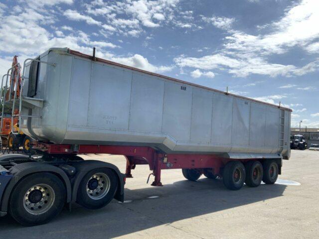 Crane Fruehauf Tri Axle Bulker Trailer (ST19948)