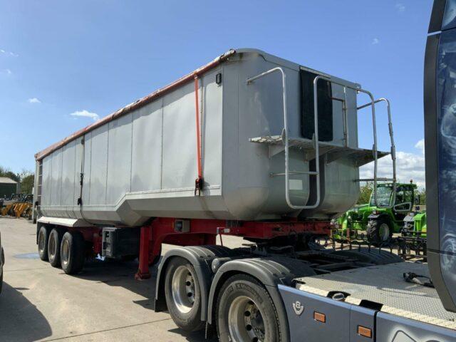 Crane Fruehauf Tri Axle Bulker Trailer (ST19948)