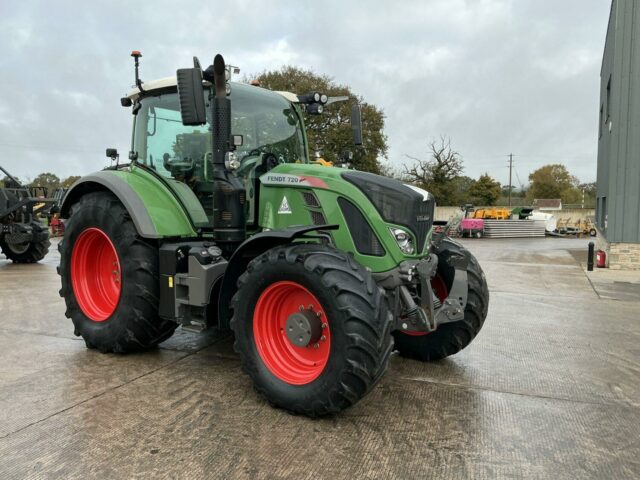 Fendt 720 Profi Plus Tractor (ST20525)