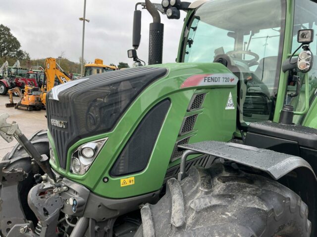 Fendt 720 Profi Plus Tractor (ST20525)