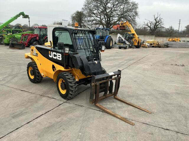 JCB 520-40 (ST22074)