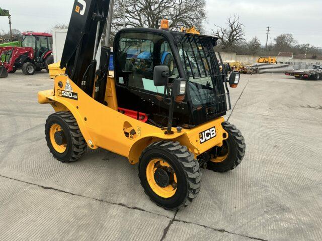 JCB 520-40 (ST22074)