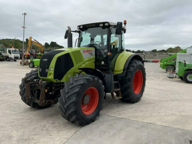 Claas Axion 820 Tractor (ST20874)