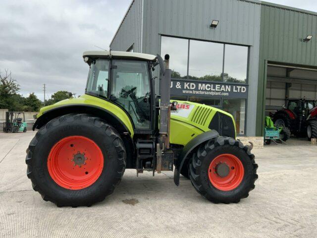 Claas Axion 820 Tractor (ST20874)