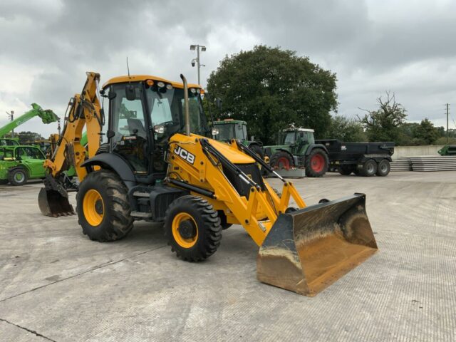 JCB 3CX Eco Wheeled Digger (ST21055)