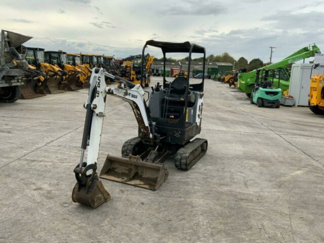 Bobcat E17 Digger (ST21355)