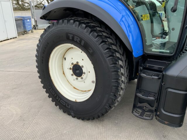 New Holland T5.110 Tractor (ST22230)