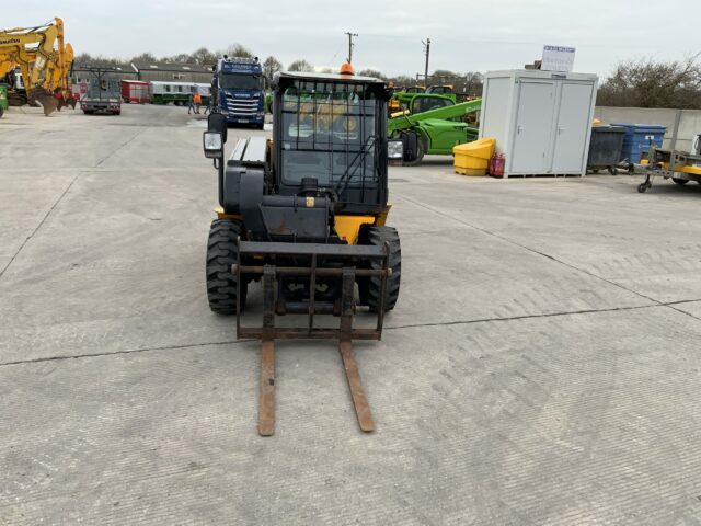 JCB 520-40 Compact Telehandler (ST22250)