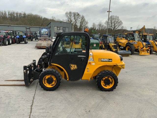 JCB 520-40 Compact Telehandler (ST22250)