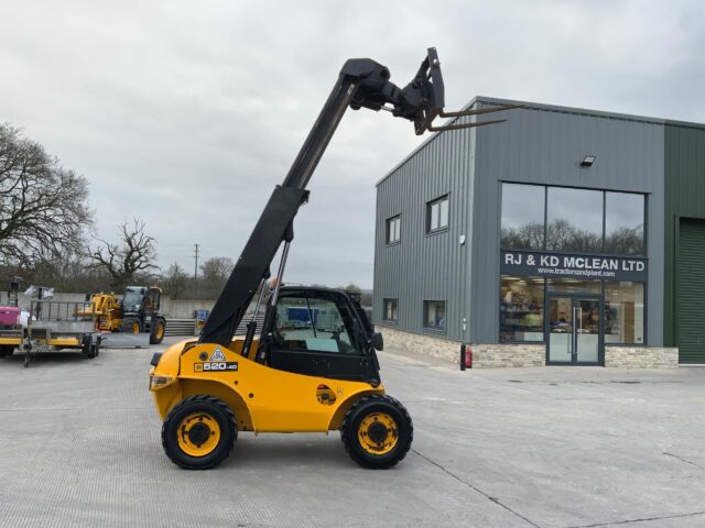 JCB 520-40 Compact Telehandler (ST22250)