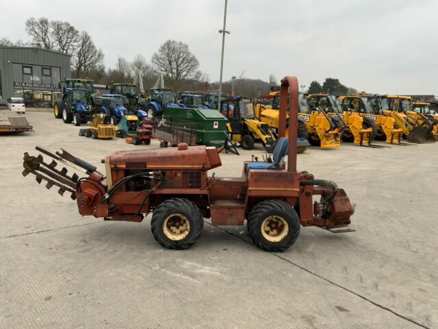 Ditch Witch 350 SX Diesel Trencher