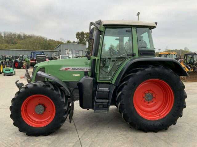 Fendt 716 Favorit Tractor (ST21411)