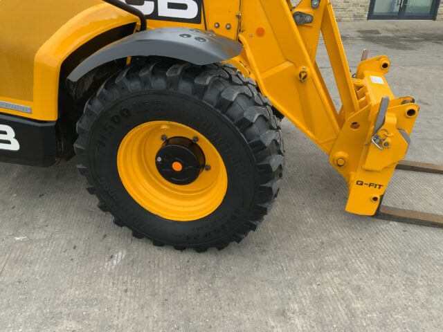 JCB 542-70 Agri Xtra Telehandler (ST21340)