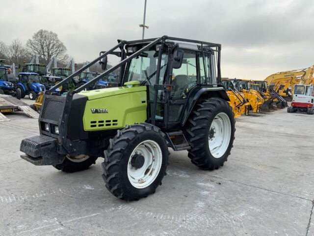 Valtra 6550 Tractor (ST22192)