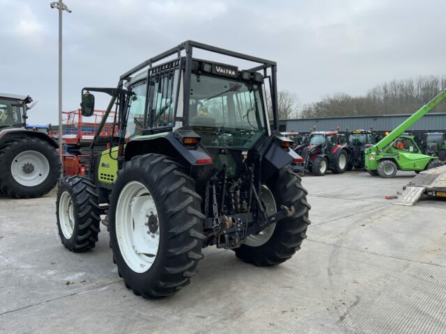 Valtra 6550 Tractor (ST22192)