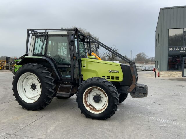 Valtra 6550 Tractor (ST22192)