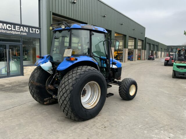 New Holland TD5010 Tractor (ST22200)