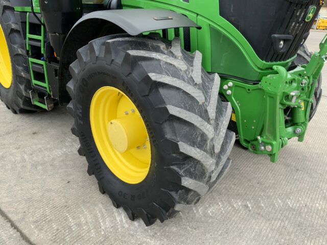 John Deere 6250R Ultimate Edition Tractor (ST22228)