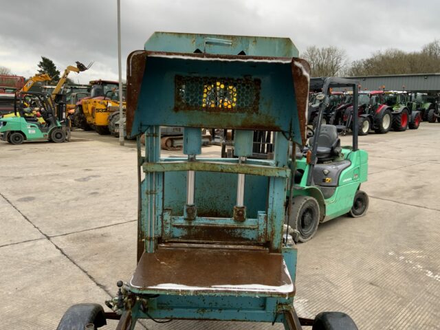 Towable Stone Splitter