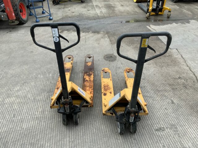 Manutan 2000kg Pallet Trucks