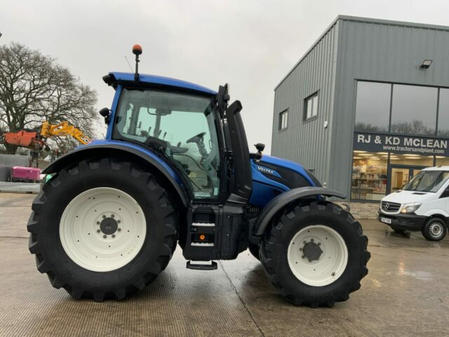 Valtra N174 Active Tractor (ST22241)