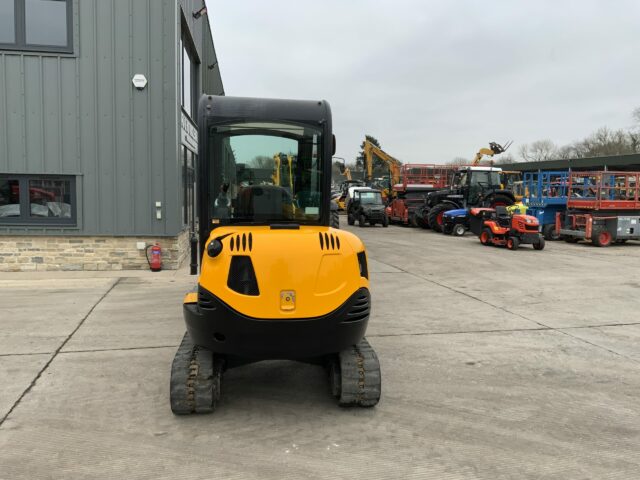 JCB 8026 CTS Digger (ST22337)