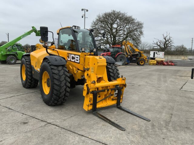 JCB 560-80 Agri Super Telehandler (ST22352)