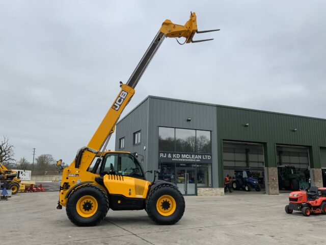 JCB 560-80 Agri Super Telehandler (ST22352)