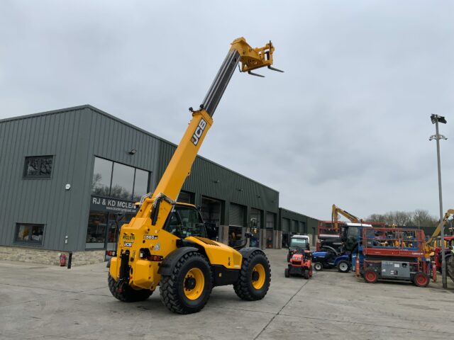 JCB 560-80 Agri Super Telehandler (ST22352)