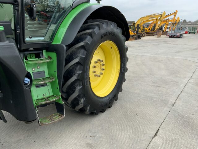 John Deere 6195R Tractor (ST22150)