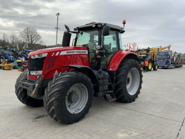 Massey Ferguson 7720 DYNA-6 Tractor (ST20734)