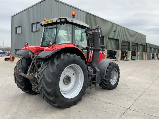 Massey Ferguson 7720 DYNA-6 Tractor (ST20734)