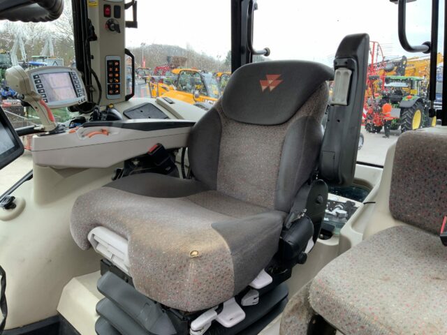 Massey Ferguson 7720 DYNA-6 Tractor (ST20734)