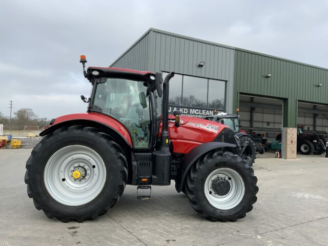 Case Puma 240 CVX Tractor (ST22223)