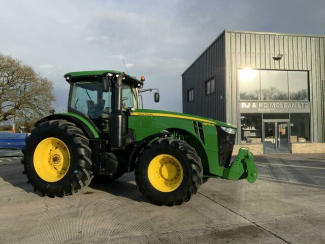 John Deere 8270R Tractor (ST21773)