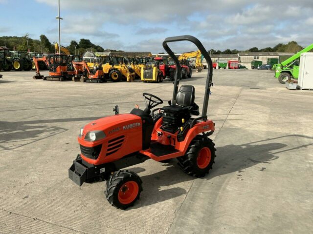 Kubota BX2350 Compact Tractor (ST21041)