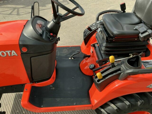 Kubota BX2350 Compact Tractor (ST21041)