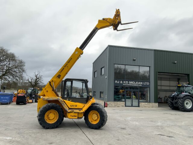 JCB 525-58 Turbo Farm Special (ST22068)