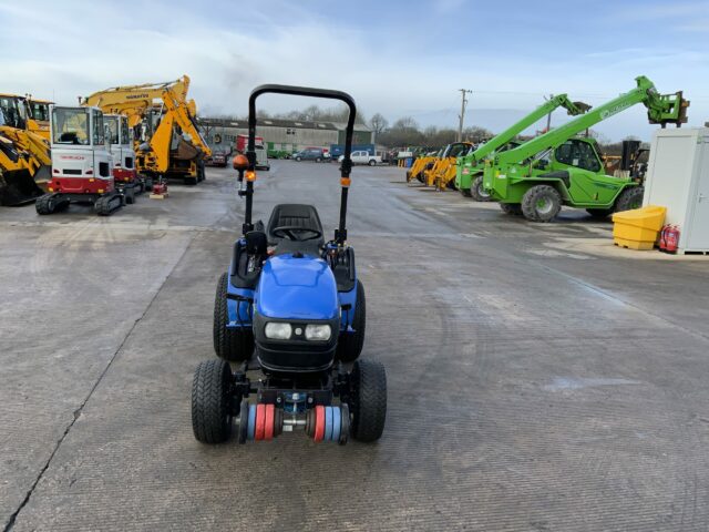 New Holland TC21D Compact Tractor (ST22155)