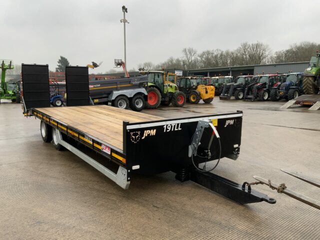 JPM Black 24ft Low Loader (ST22402)