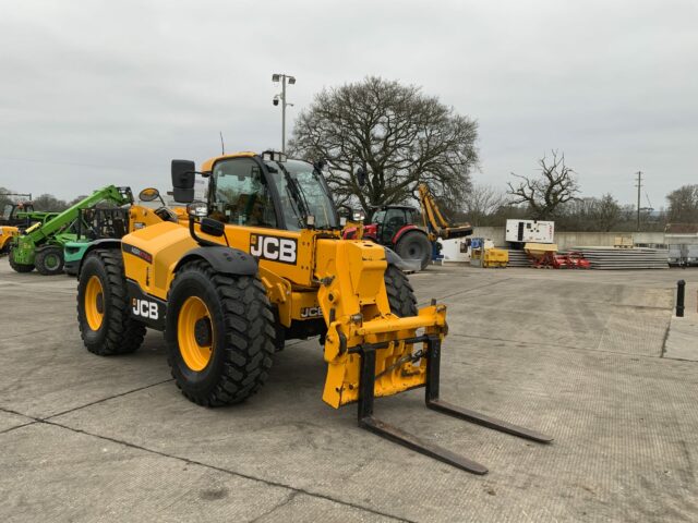 JCB 560-80 Agri Xtra Telehandler (ST22351)