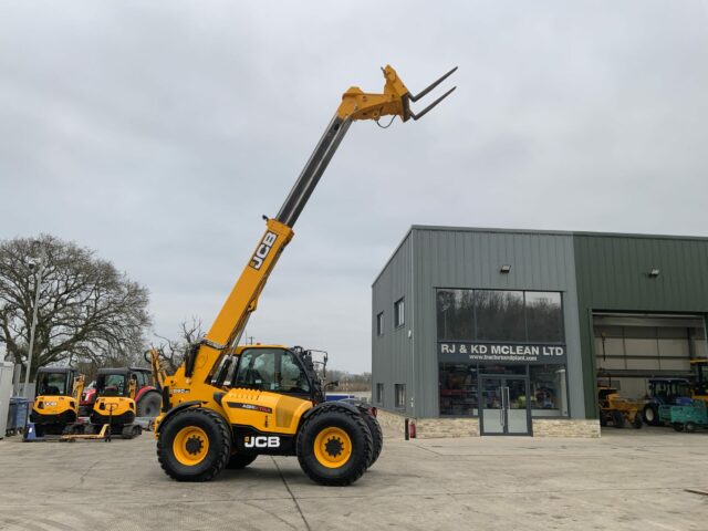 JCB 560-80 Agri Xtra Telehandler (ST22351)