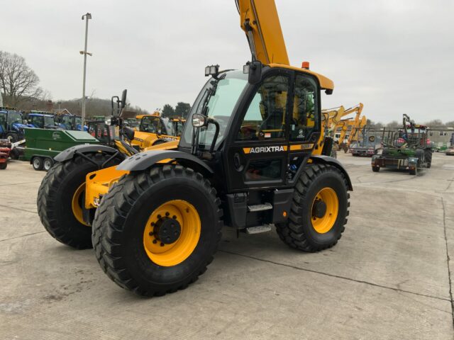 JCB 560-80 Agri Xtra Telehandler (ST22351)