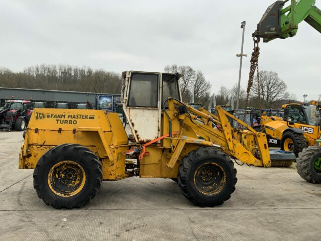 JCB 412 Farm Master Turbo Wheeled Loading Shovel (ST22182)