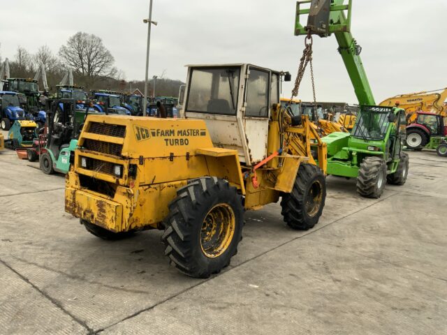 JCB 412 Farm Master Turbo Wheeled Loading Shovel (ST22182)