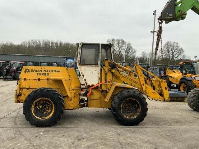 JCB 412 Farm Master Turbo Wheeled Loading Shovel (ST22182)