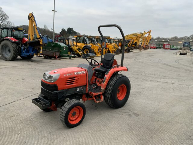 Kubota STV40 Compact Tractor (ST22299)