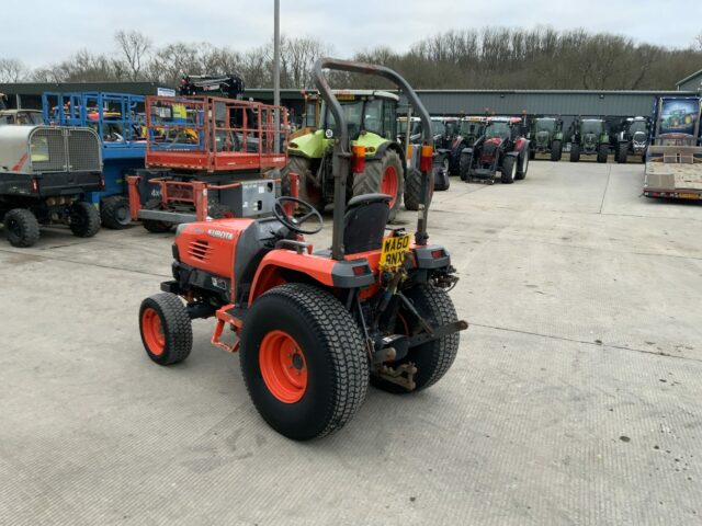 Kubota STV40 Compact Tractor (ST22299)