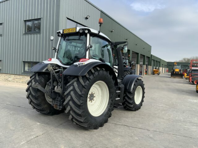 Valtra N154 Active Tractor (ST22245)